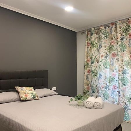 Apartament Deluxe Madrid Centro , Parking Free Buitenkant foto