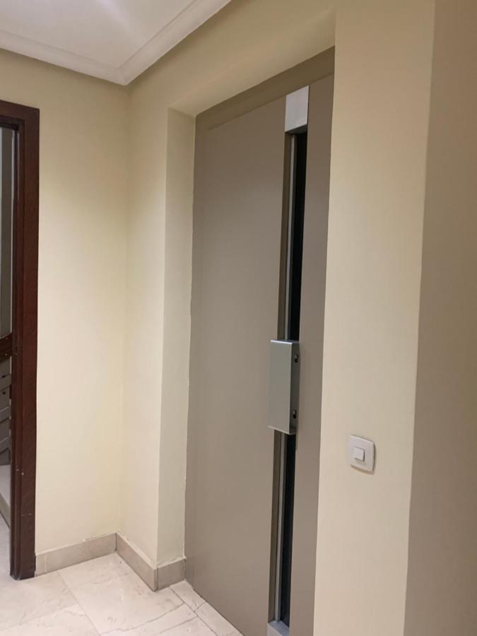 Apartament Deluxe Madrid Centro , Parking Free Buitenkant foto