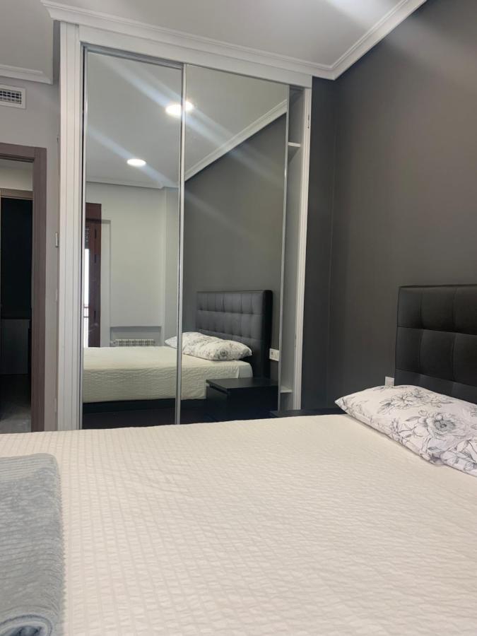 Apartament Deluxe Madrid Centro , Parking Free Buitenkant foto