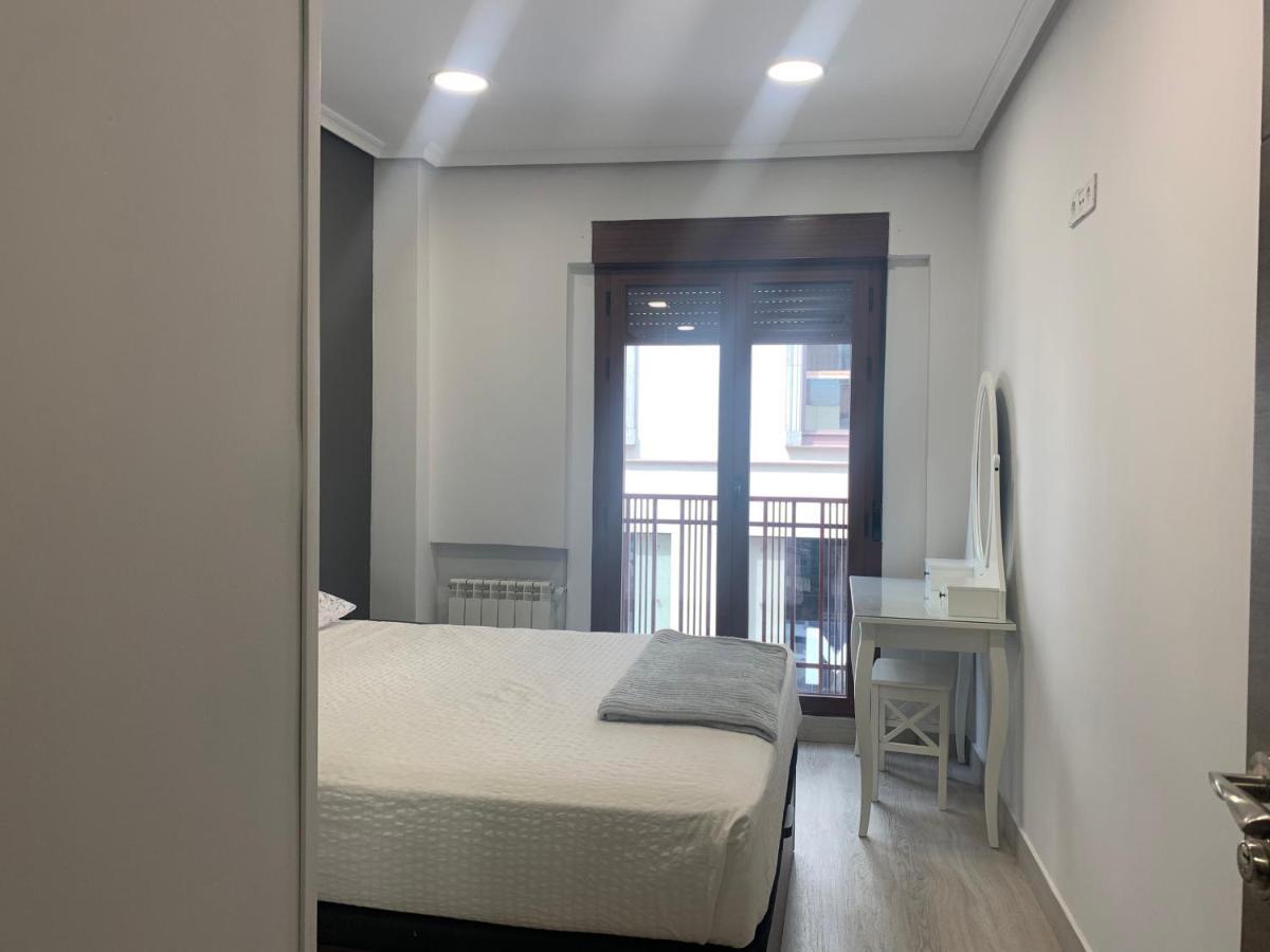 Apartament Deluxe Madrid Centro , Parking Free Buitenkant foto