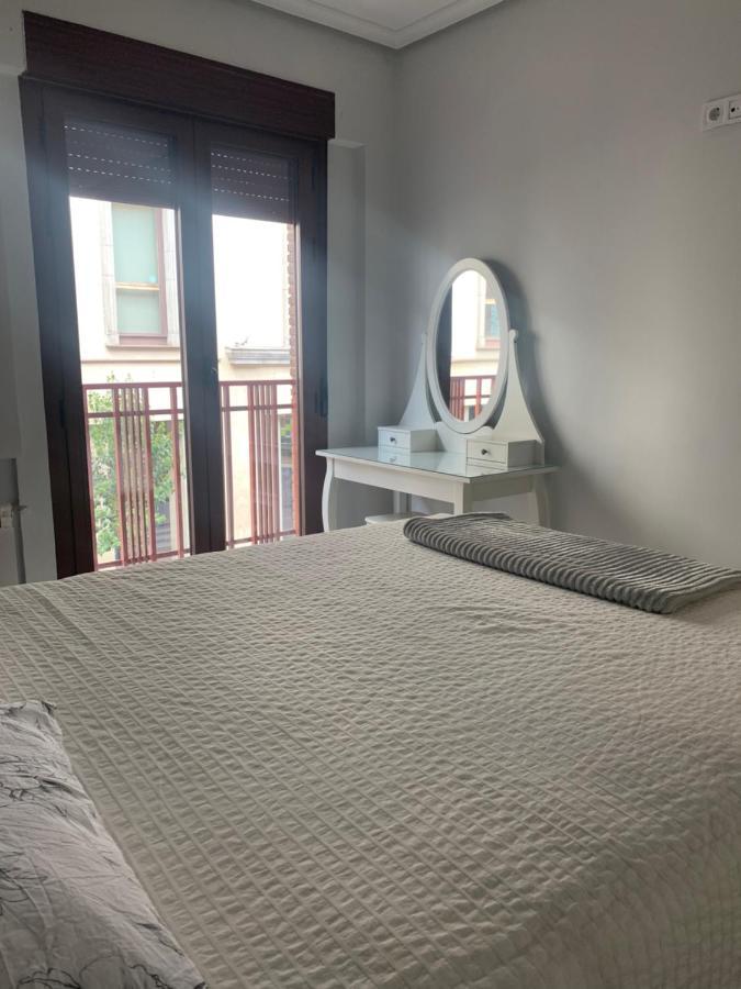 Apartament Deluxe Madrid Centro , Parking Free Buitenkant foto