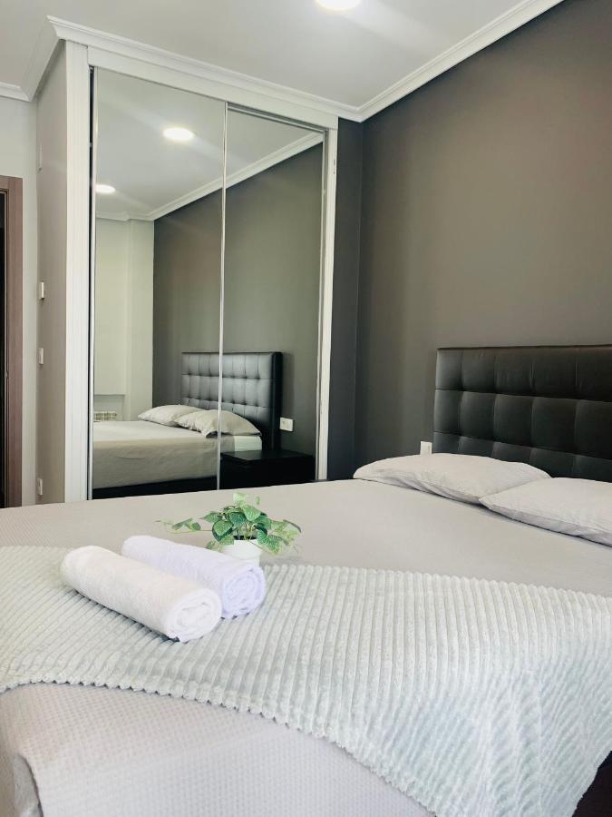 Apartament Deluxe Madrid Centro , Parking Free Buitenkant foto
