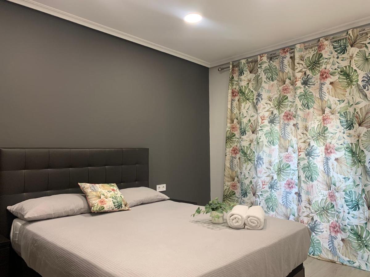 Apartament Deluxe Madrid Centro , Parking Free Buitenkant foto